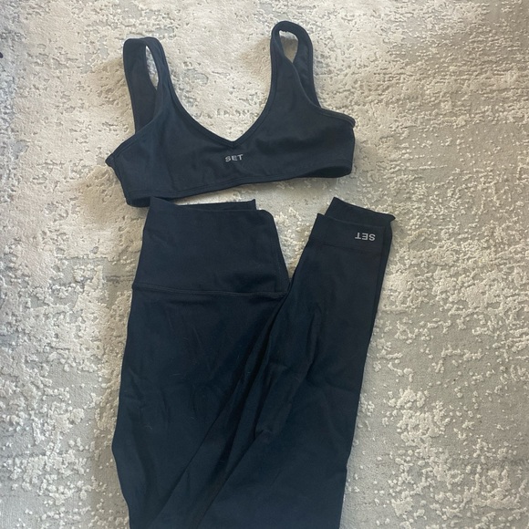 SET ACTIVE Other - Set Active Set - Tope size Small - Bottoms size Medium